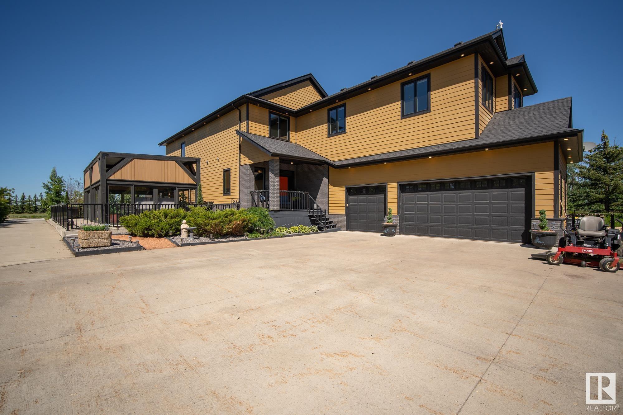 Property Photo: 23549 Twp Road 510 330 AB T4X 0T1