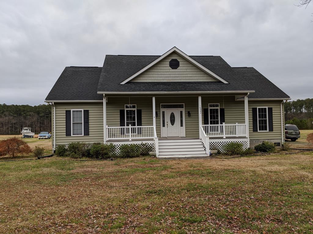 Property Photo: 16082 Cashville Rd VA 23417