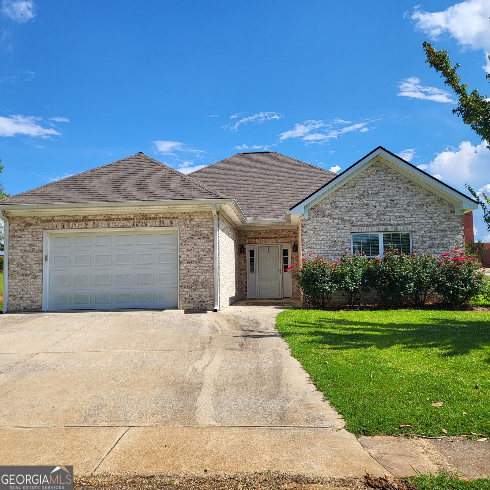 Property Photo: 3508 23rd Drive AL 36854