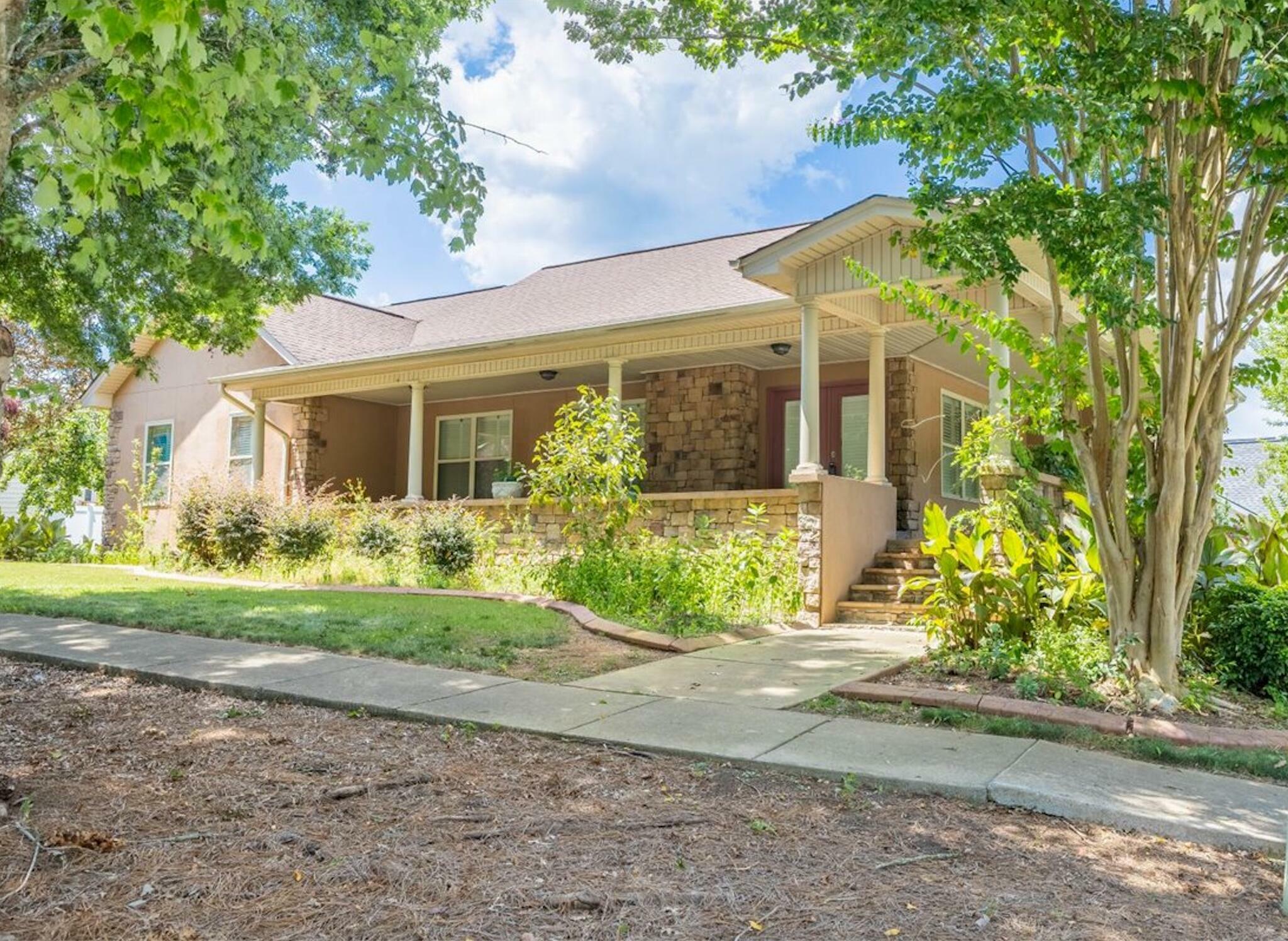 324 Avenue Of The Oaks  Rock Spring GA 30739 photo