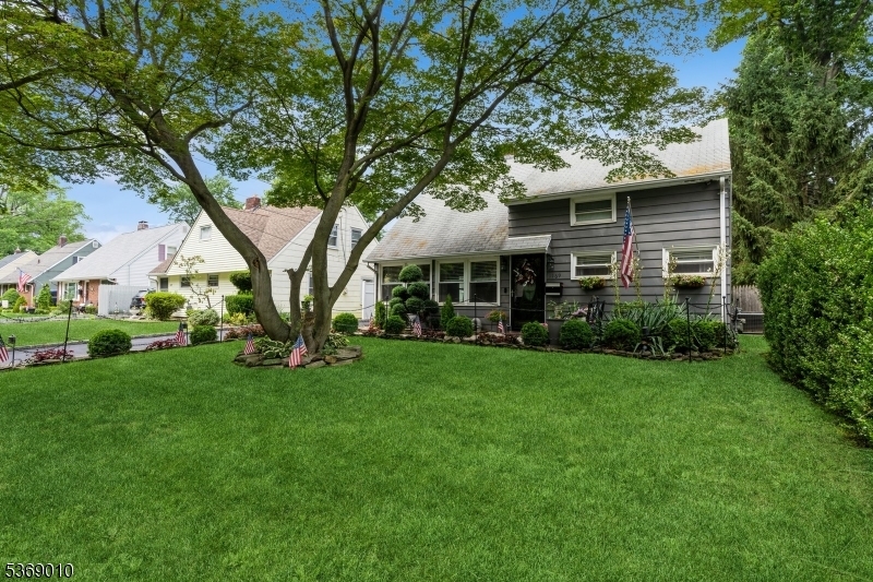 Property Photo:  1169 Briarcliff Dr.  NJ 07065 