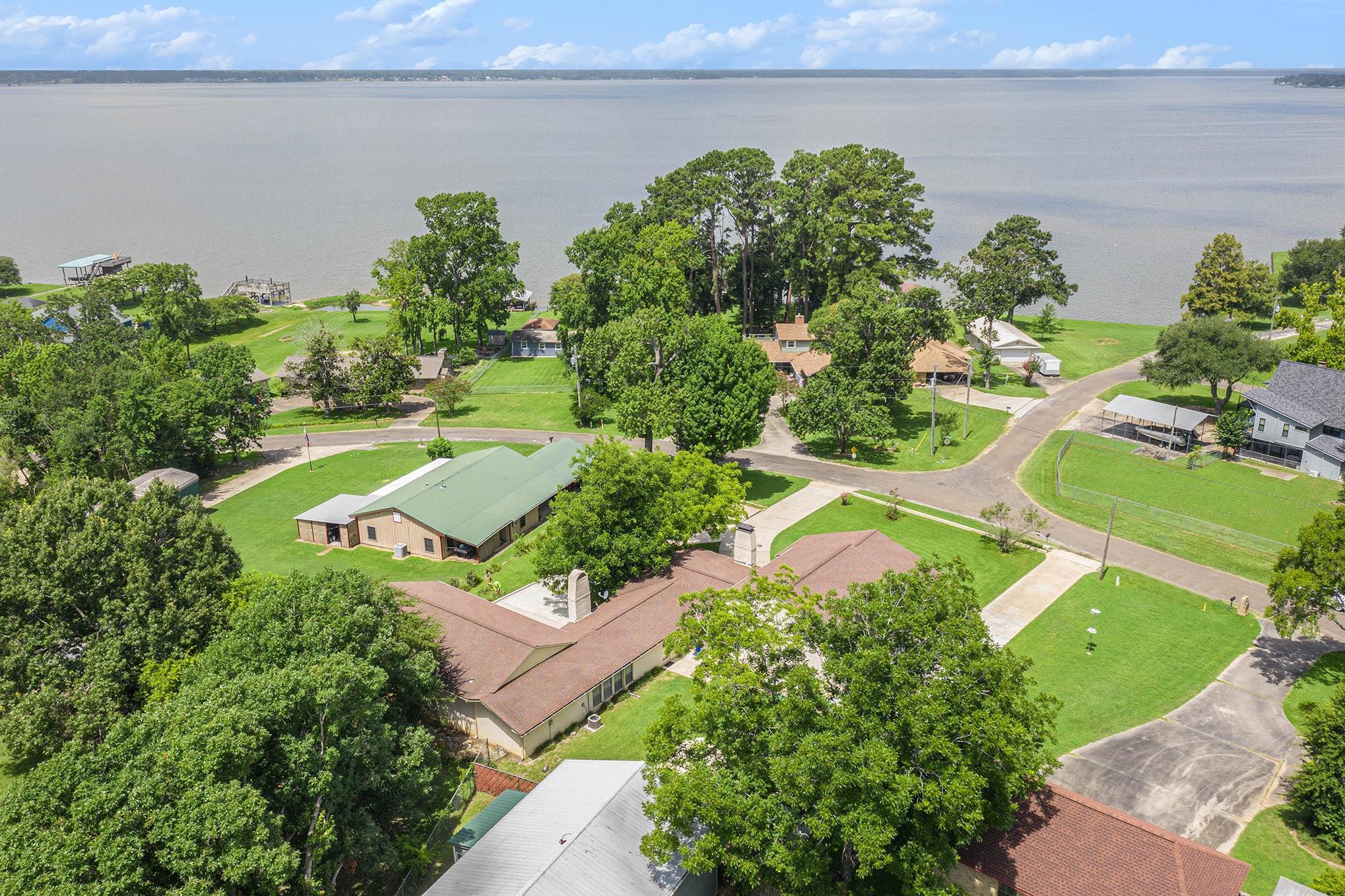 Property Photo:  235 Lakeview Harbor  TX 77360 