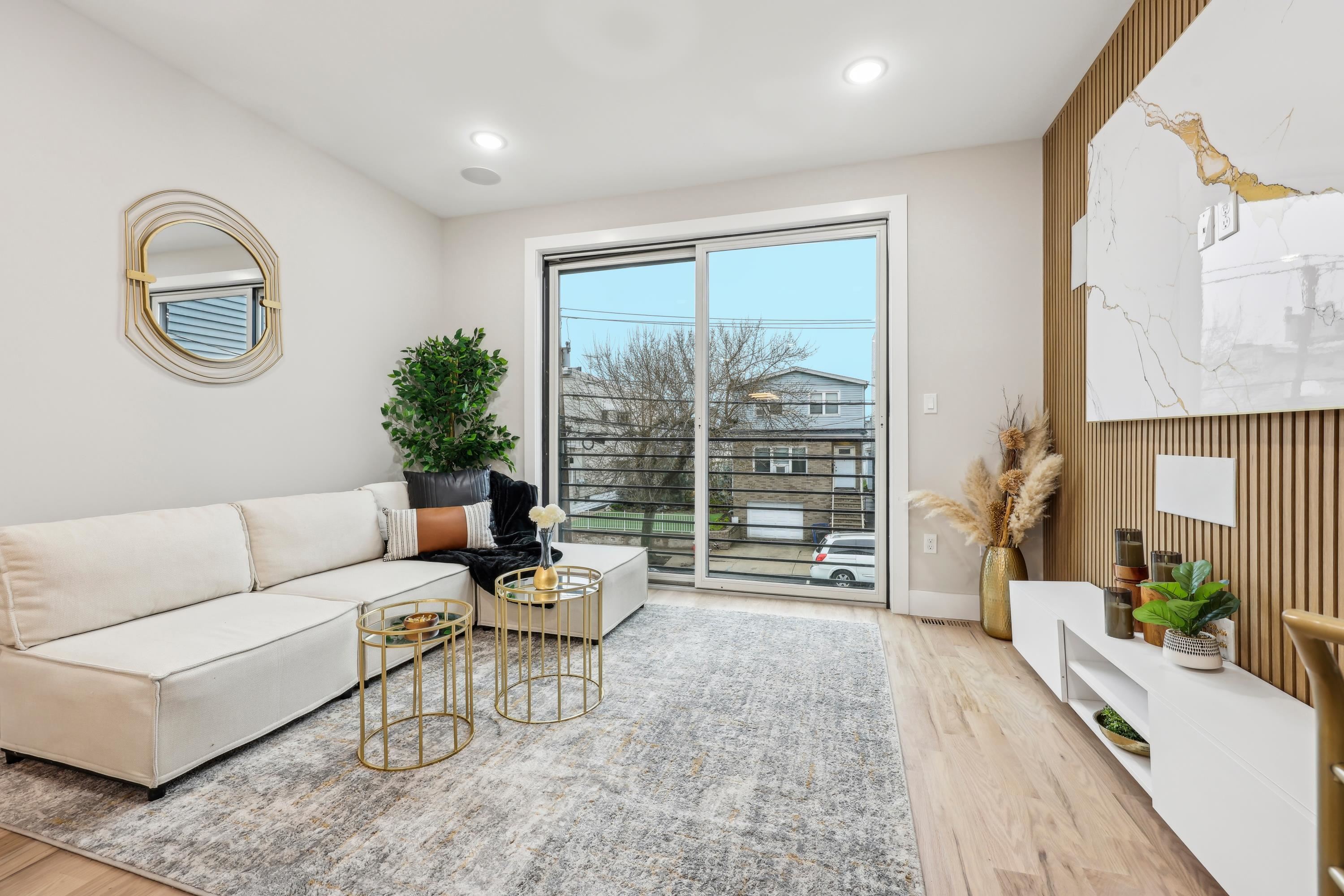 Property Photo: 27 East 16th St 1 NJ 07002