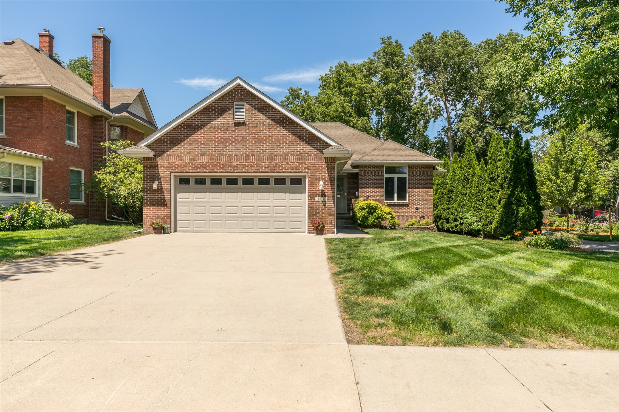 Property Photo: 1412 Court Street IA 50003