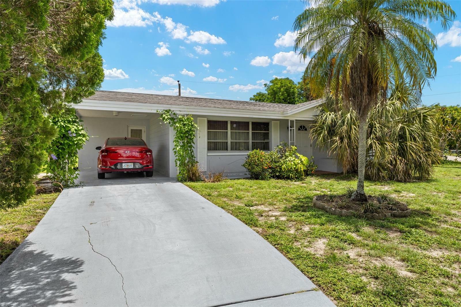 Property Photo: 326 Canyon Drive N FL 33936