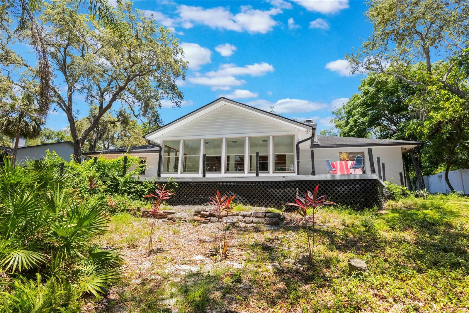 Property Photo: 7921 Sebago Court FL 32835