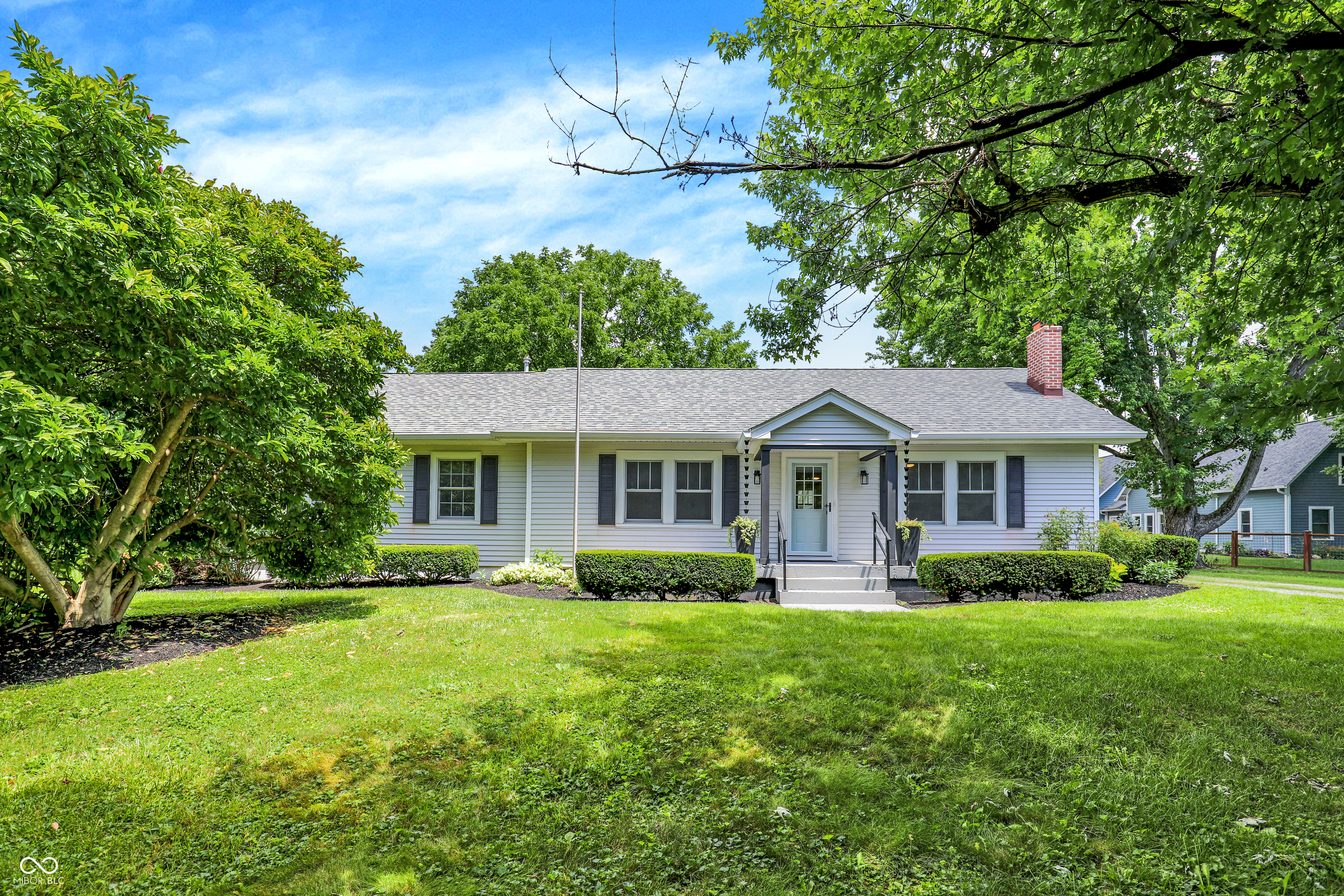 Property Photo: 6711 Lafayette Road IN 46278