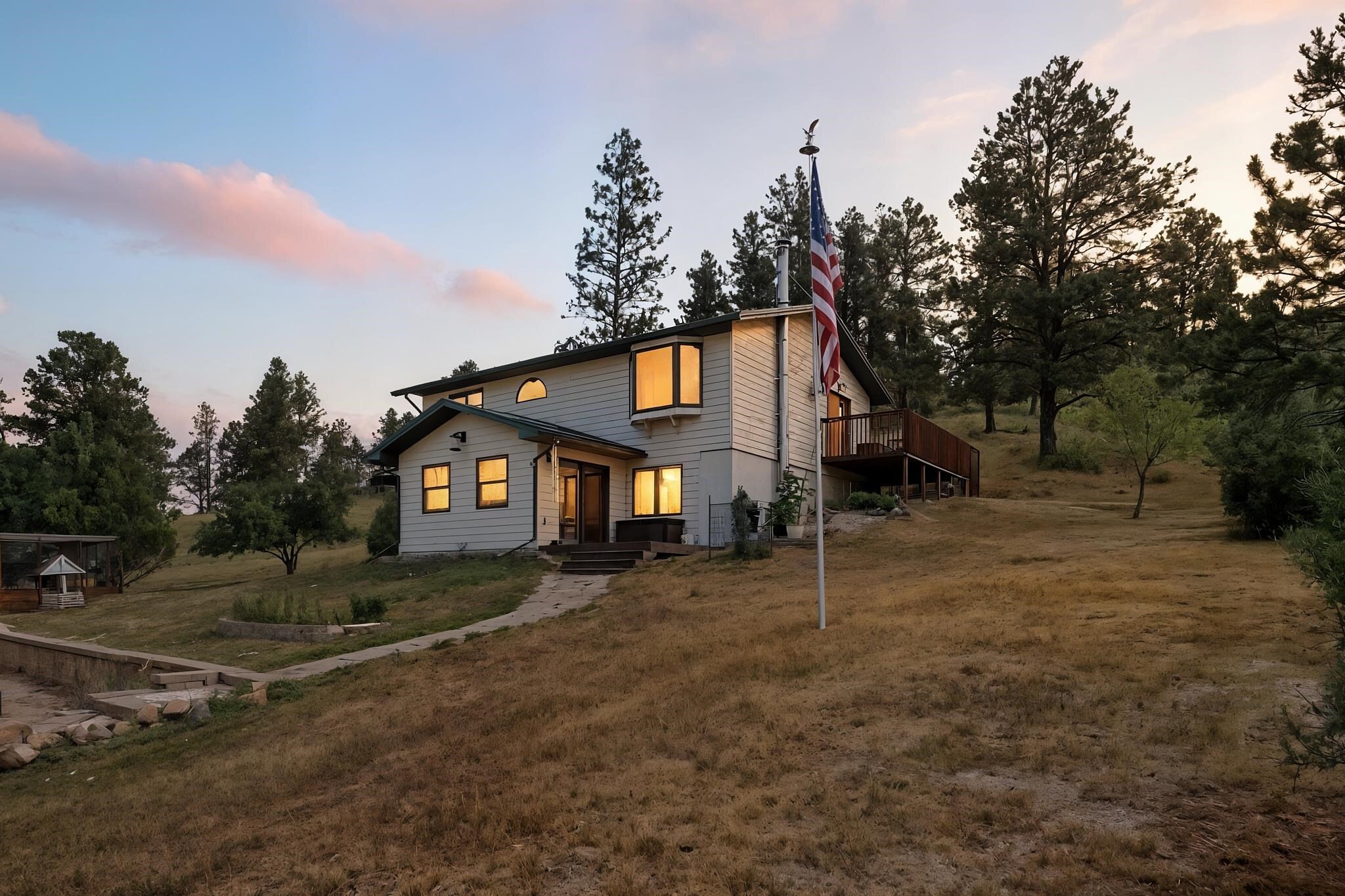 26896 Battle Mountain Parkway  Hot Springs SD 57747 photo