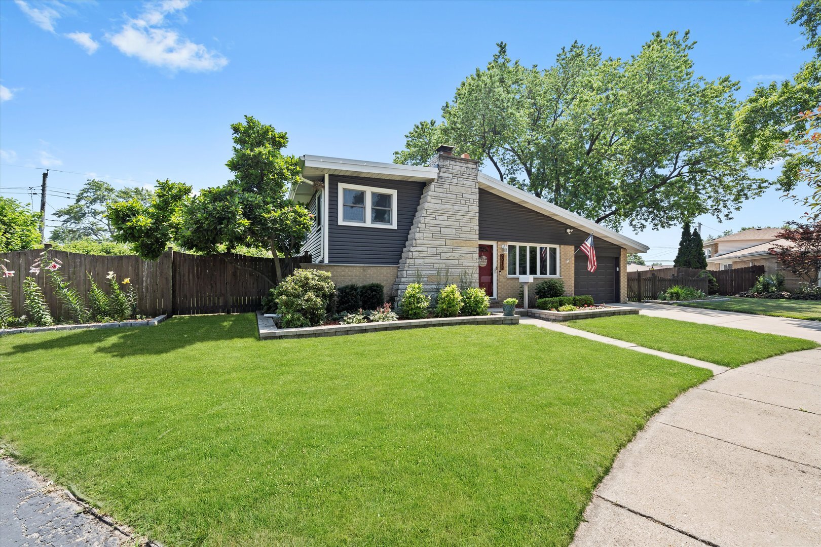 Property Photo: 9912 S Kolmar Avenue IL 60453