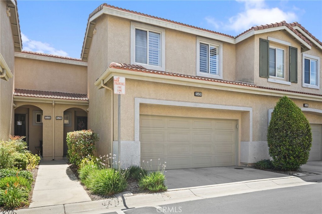 Property Photo: 25426 Pyramid Peak Santa Clarita Drive CA 91350