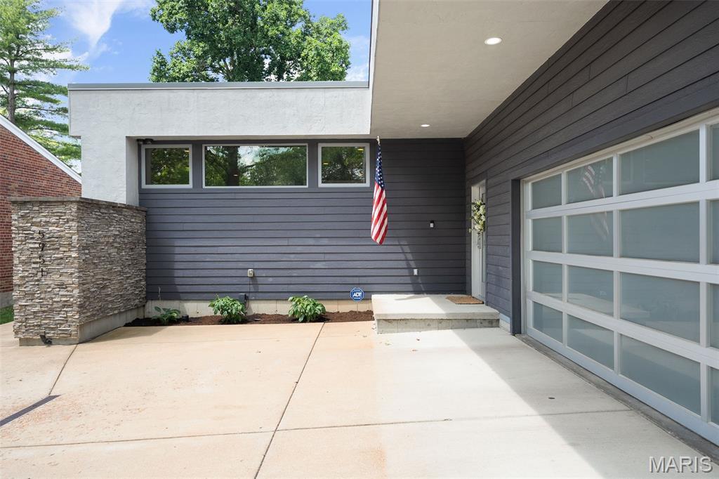 Property Photo: 5951 Jamieson Avenue MO 63109