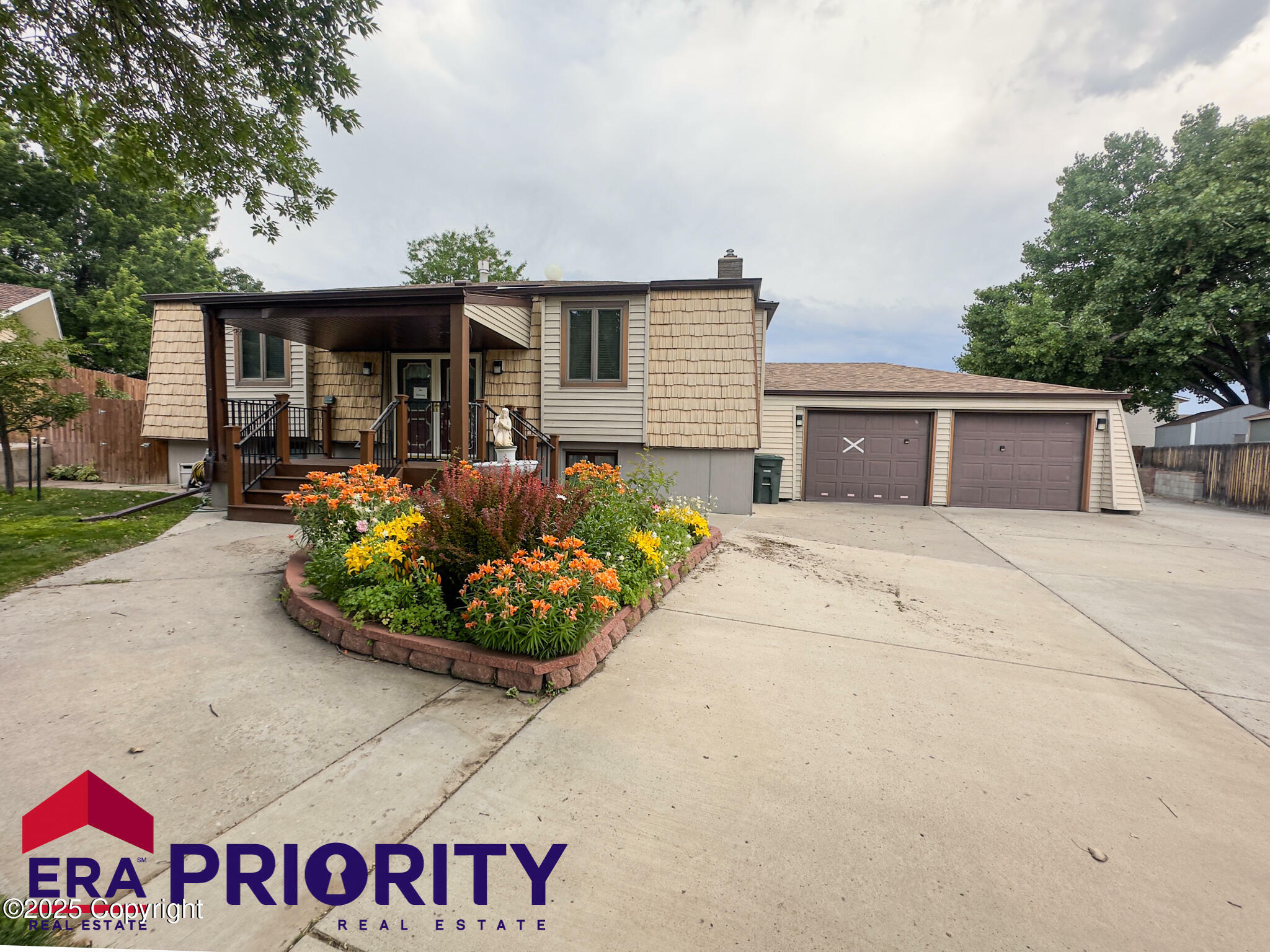 Property Photo: 210 Overland Trl - WY 82716