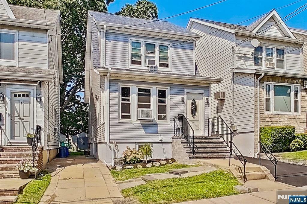 102 Ilford Avenue  North Arlington NJ 07031 photo