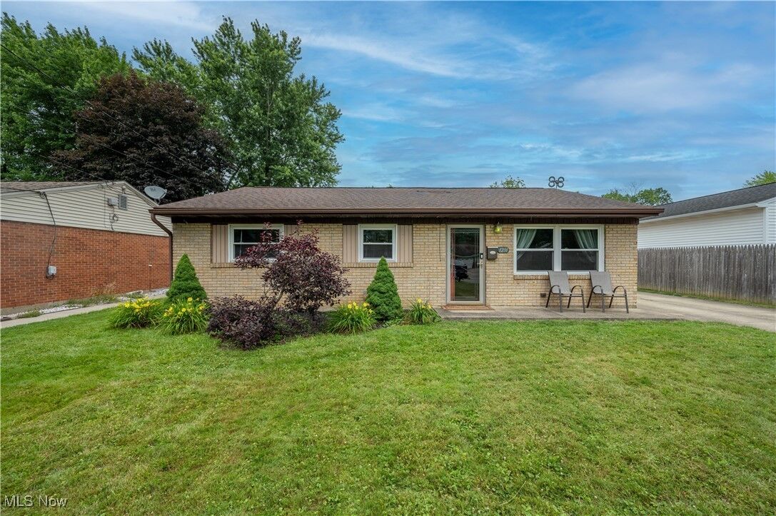 Property Photo:  1291 Woodhurst Drive  OH 44515 