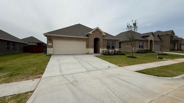 Property Photo: 1928 Preakness Drive TX 76049