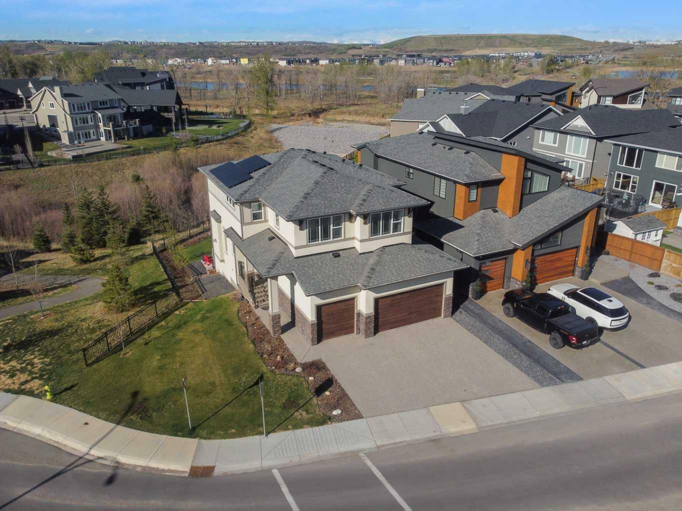 9 Cranbrook Cape SE  Calgary AB T3M 3L5 photo