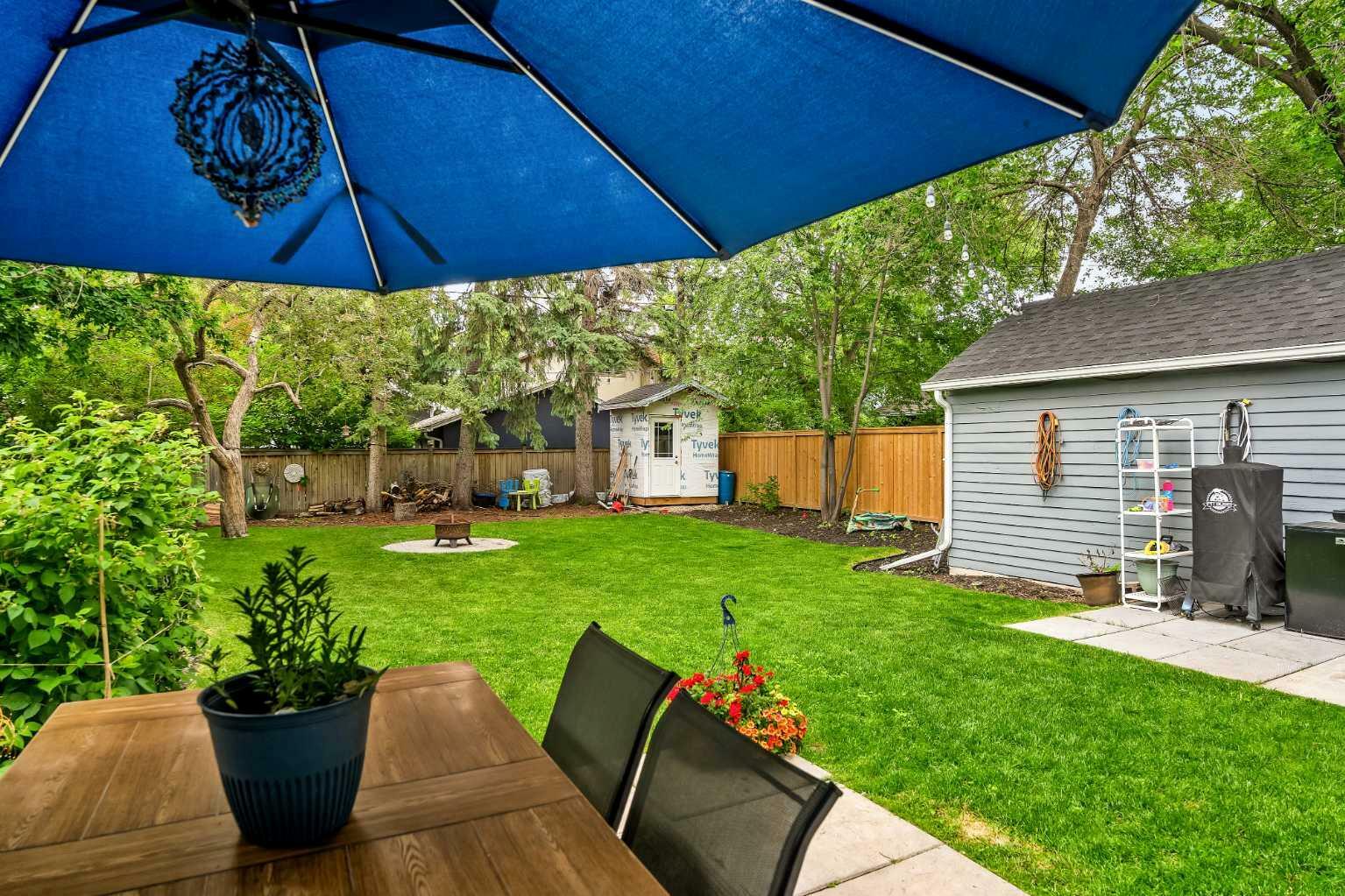 Photo de la propriété:  3814 Elbow Drive SW  AB T2S 2J8 