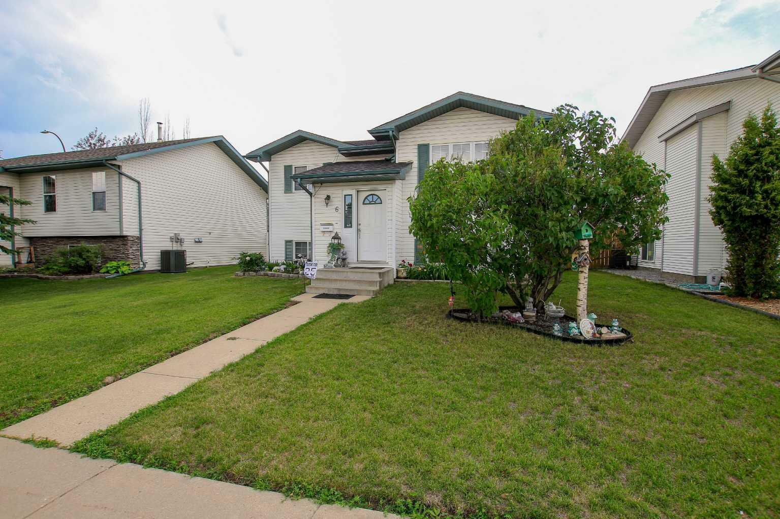 Property Photo: 6 Kilburn Crescent AB T4P 3V1