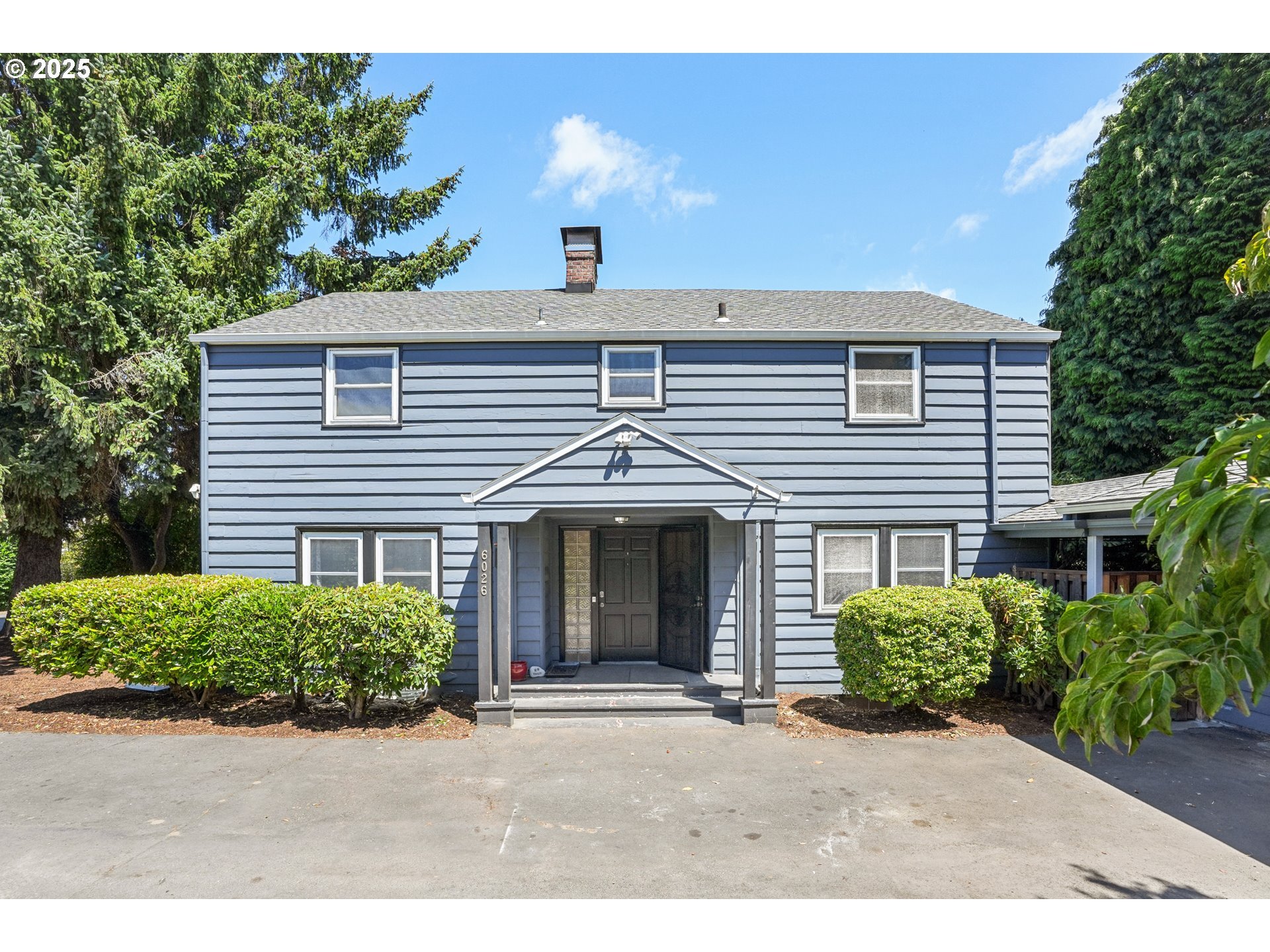 Property Photo: 6026 NE 57th Ave OR 97218