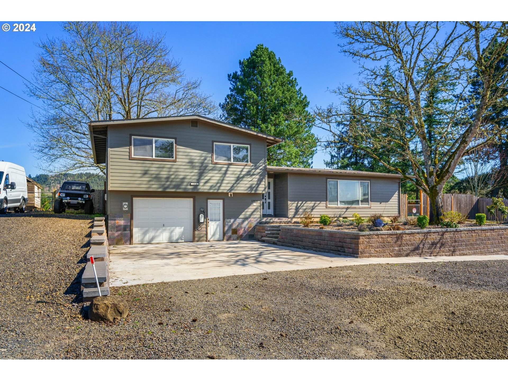 Property Photo: 13820 SW Lambert Ln OR 97119