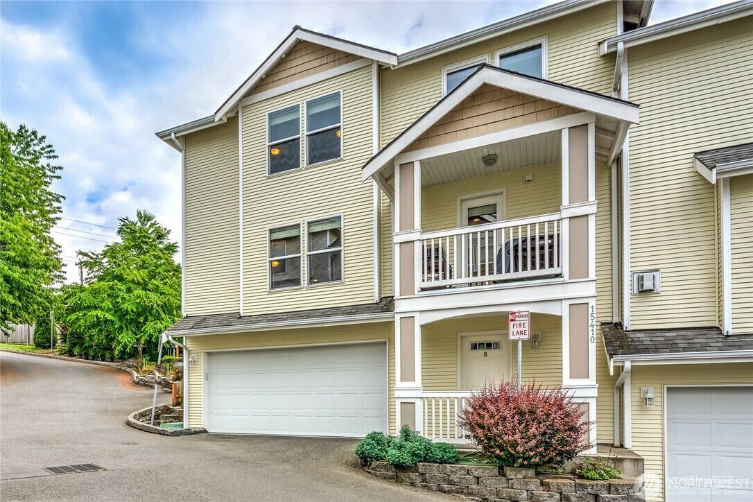 15410  40th Avenue W 8  Lynnwood WA 98087 photo