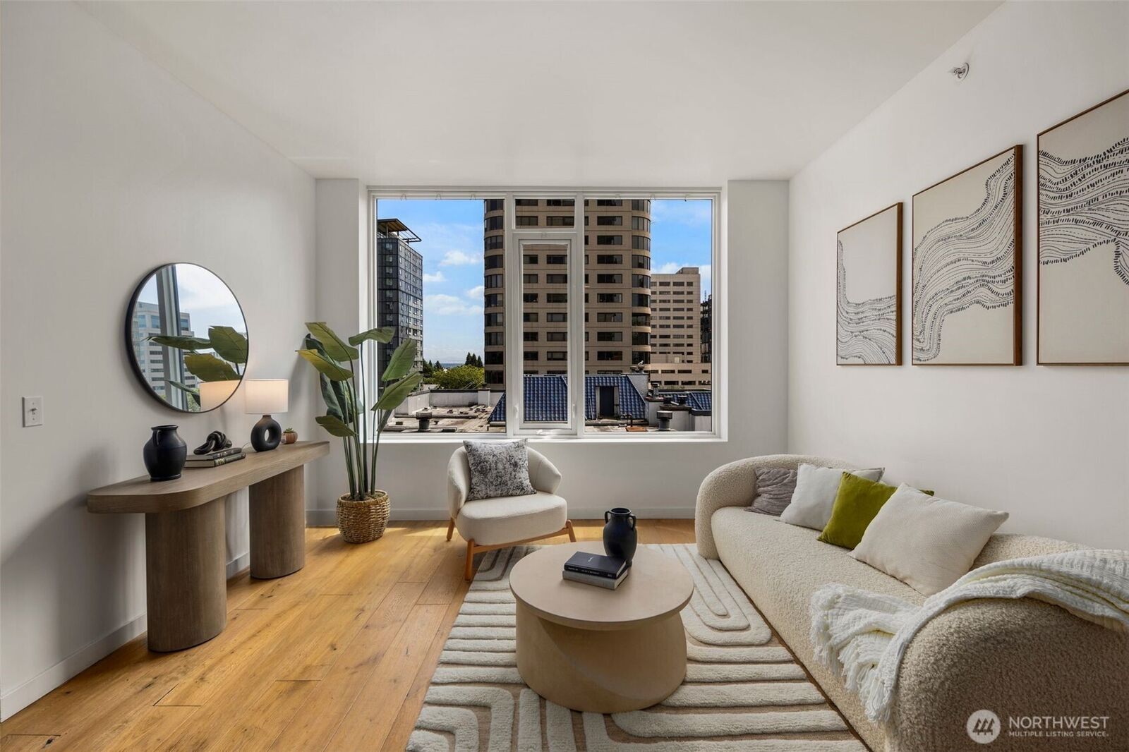 Property Photo:  1321  Seneca Street 704  WA 98101 