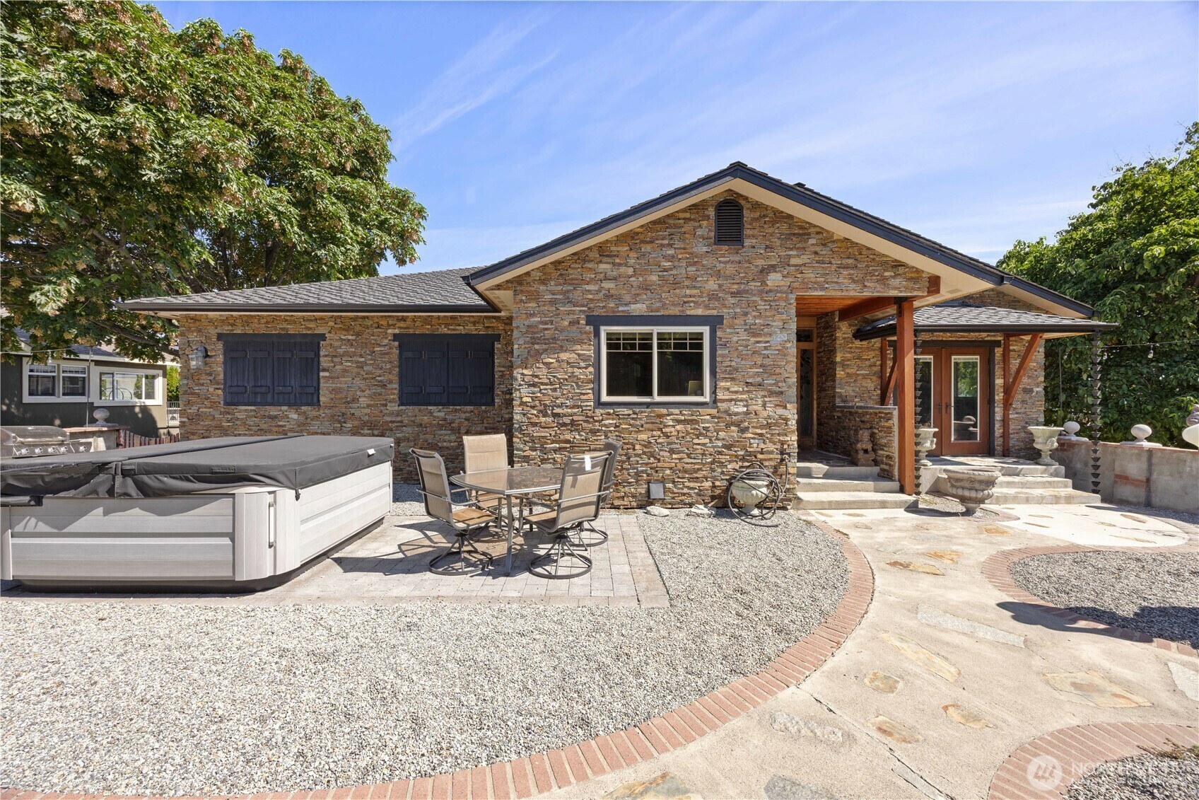 Property Photo: 2020 W Woodin Ave WA 98816