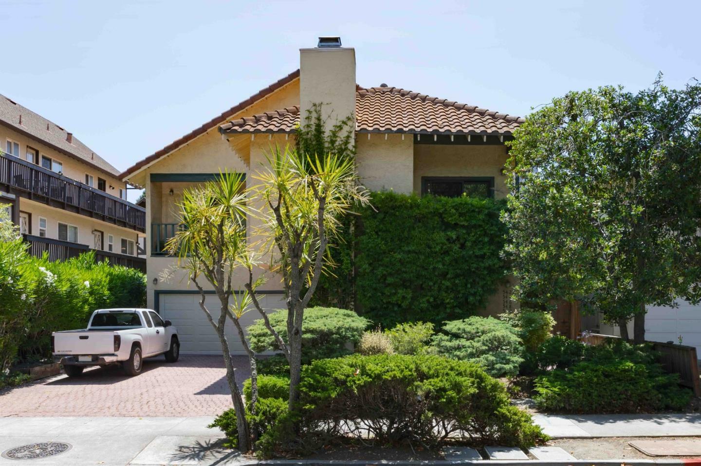 Property Photo: 548 Everett Avenue CA 94301