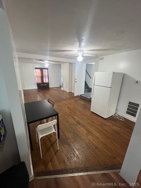 Property Photo:  28 Compton Street 1  CT 06511 