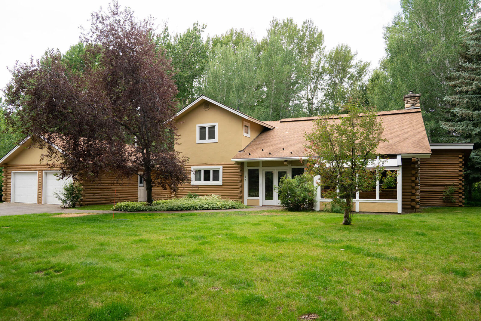 Property Photo:  302 Easy St  ID 83333 