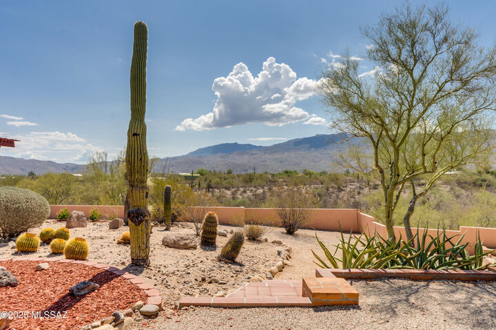 Property Photo:  500 N Avenida Venado  AZ 85748 