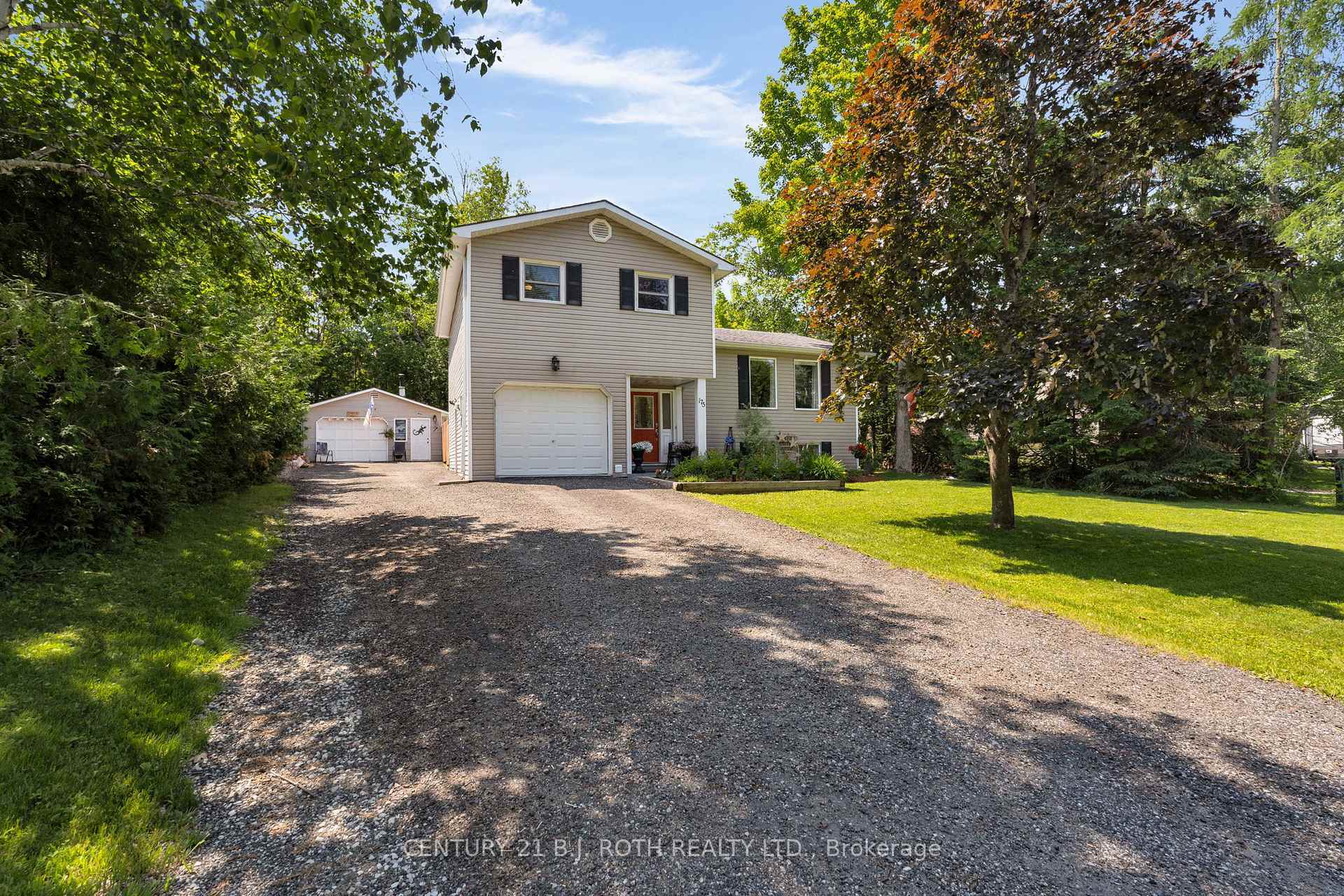 175 Segwun Boulevard  Gravenhurst ON P1P 1C5 photo