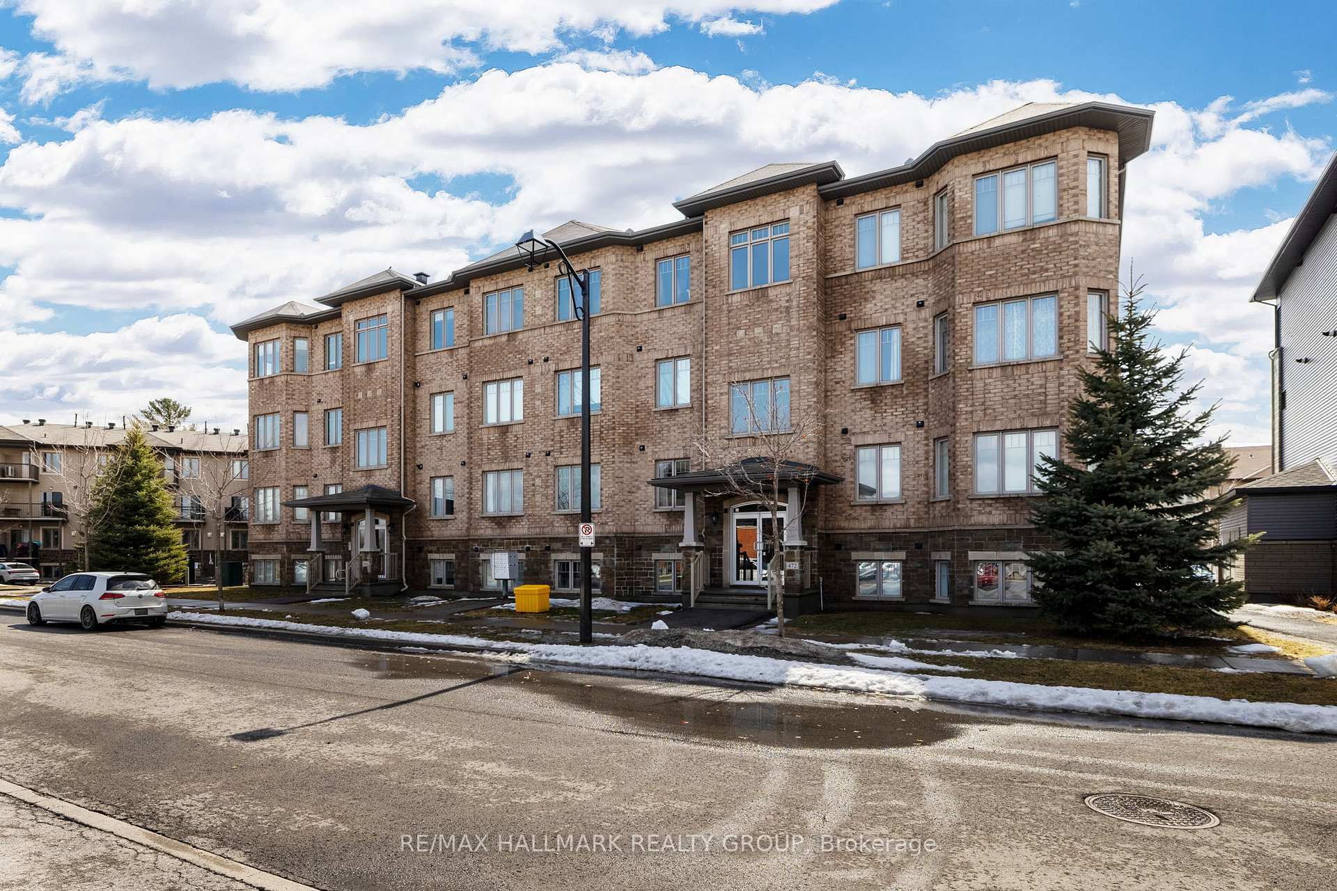 Photo de la propriété: 486 Via Verona Avenue 7 ON K2J 6B3