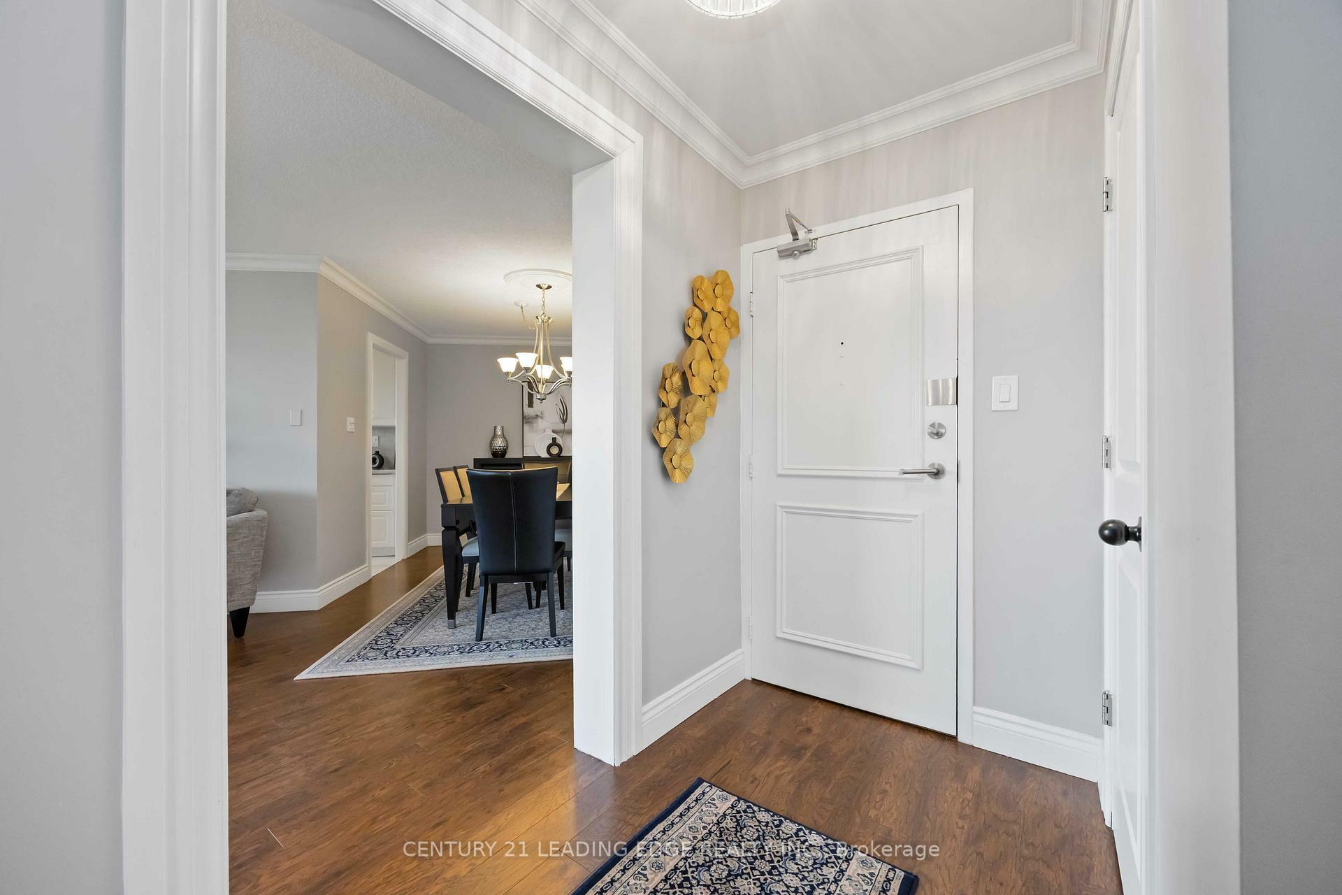 Photo de la propriété: 7811 Yonge Street 811 ON L3T 4S3