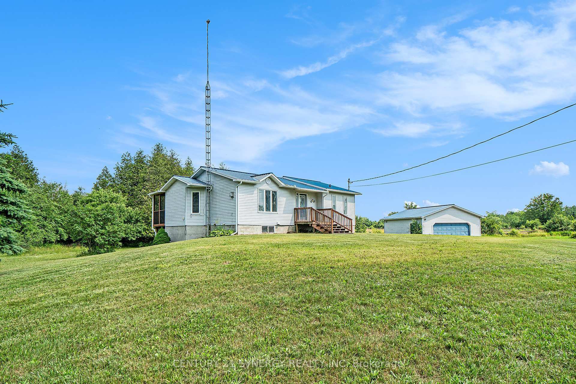 Property Photo: 1027 Armstrong Road ON K7A 4S4