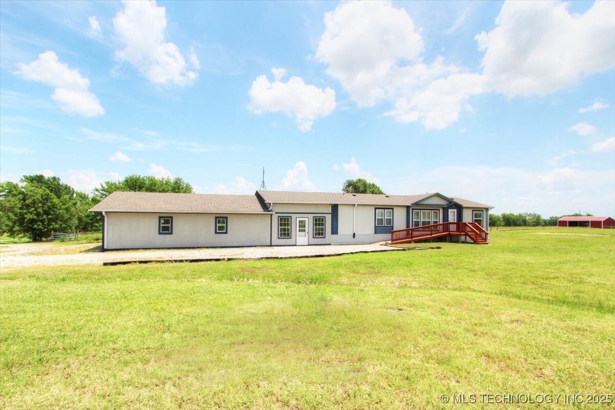 Property Photo: 10926 Ew 27 Road OK 74048