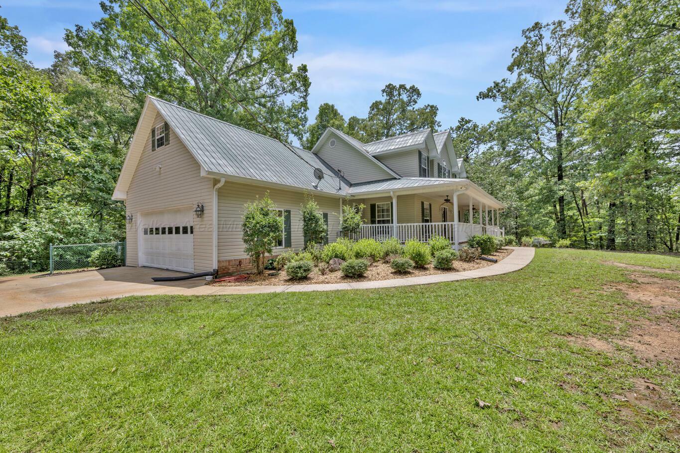 Property Photo: 5305 Split Rail Dr AL 35503