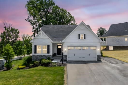 101 Pleasant Grove Ct  Pleasant Hills PA 15025 photo