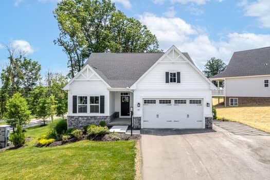 Property Photo:  101 Pleasant Grove Ct  PA 15025 