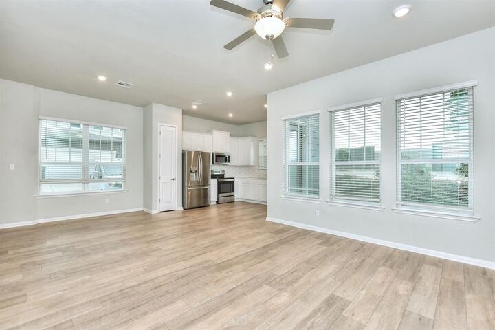 Property Photo: 1015 Vista View Drive 1002 TX 78626
