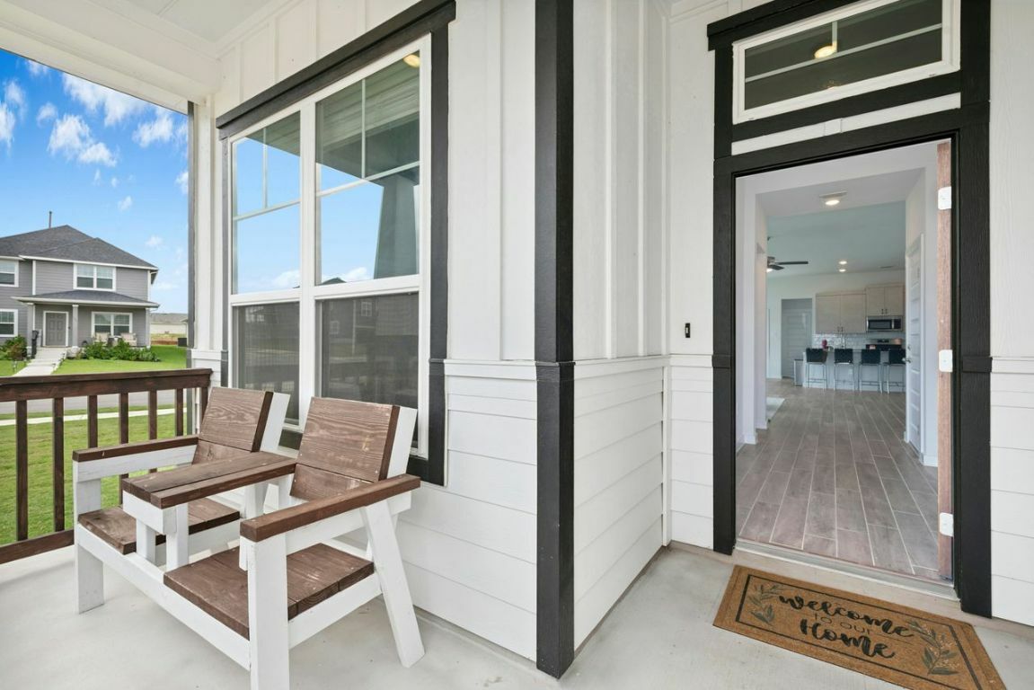 Property Photo: 180 Yellowstone Drive TX 78640