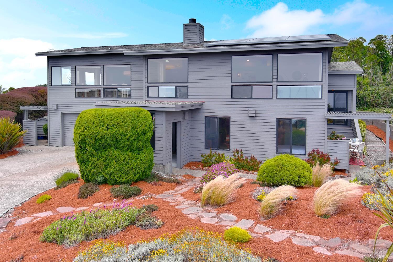 Property Photo: 590 Swan Drive CA 94923