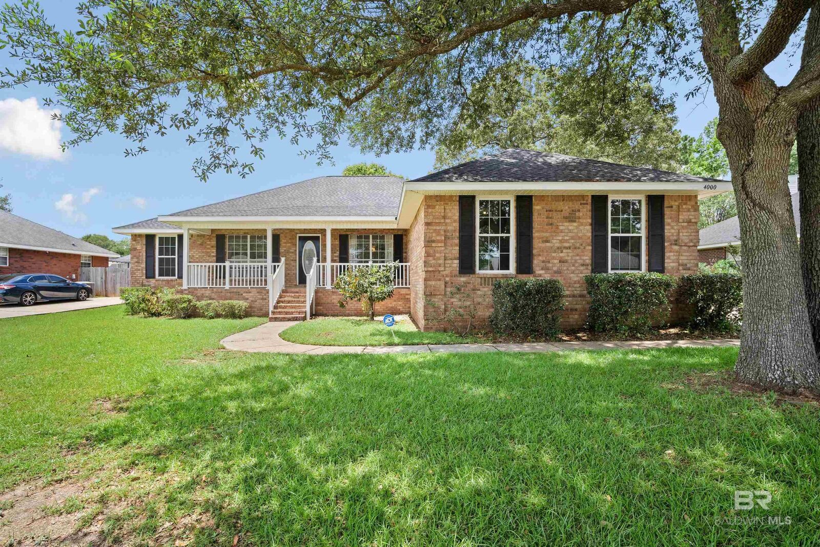 Property Photo:  4000 W Fenwick Loop  AL 36695 