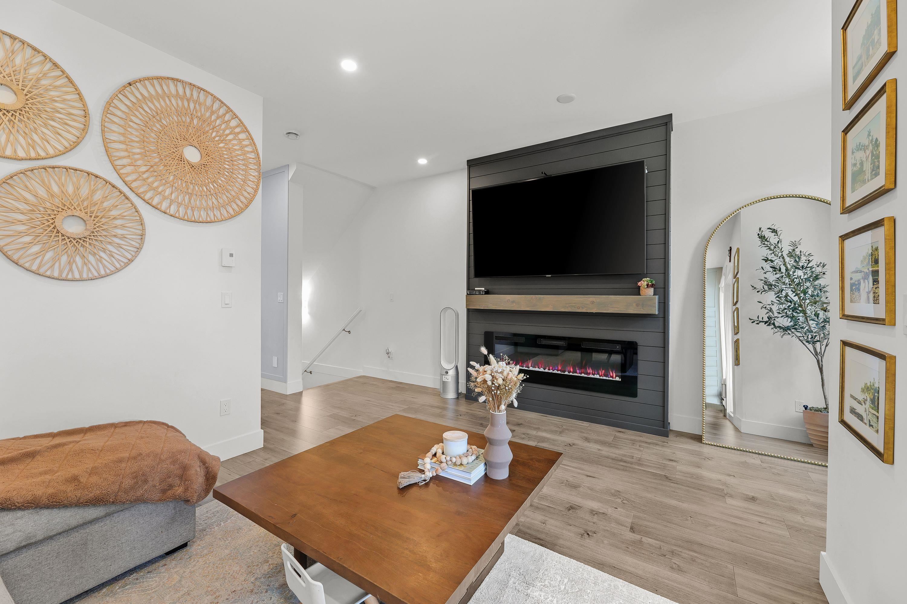 Property Photo: 7177 194A Street 34 BC V4N 6V6
