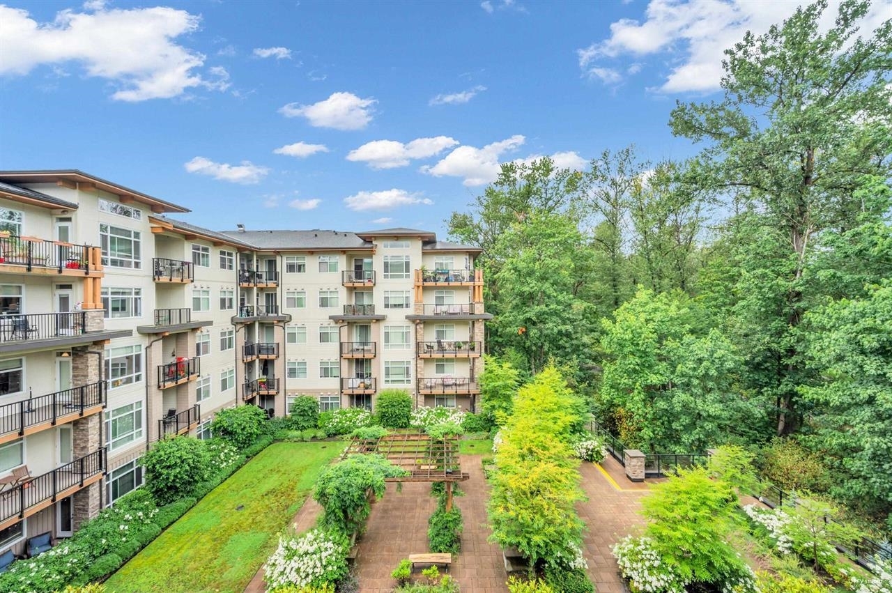 Property Photo:  2465 Wilson Avenue 409  BC V3C 0E6 