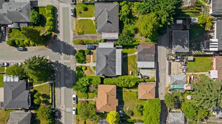 Property Photo: 4965 Pioneer Avenue BC V5G 3J5