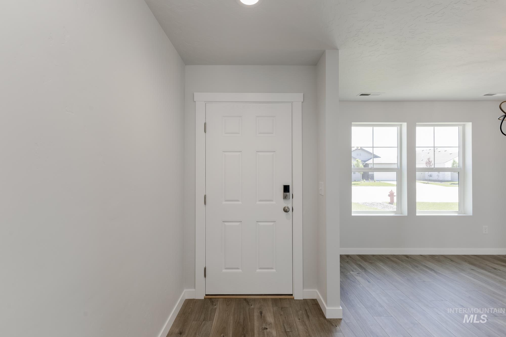 Property Photo: 11096 Cart St ID 83605