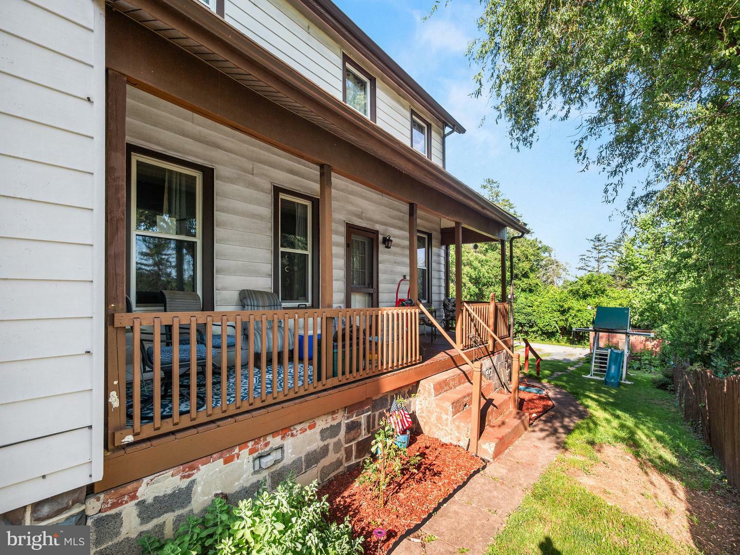 Property Photo: 918 Morgantown Road PA 19607