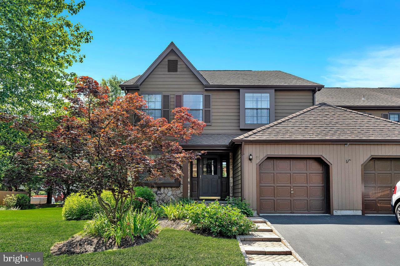 Property Photo: 11 Easton Ct NJ 08648