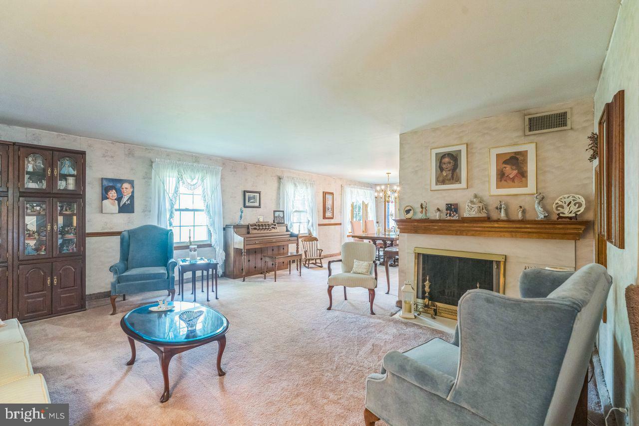 Property Photo: 4060 Hillside Road PA 19444